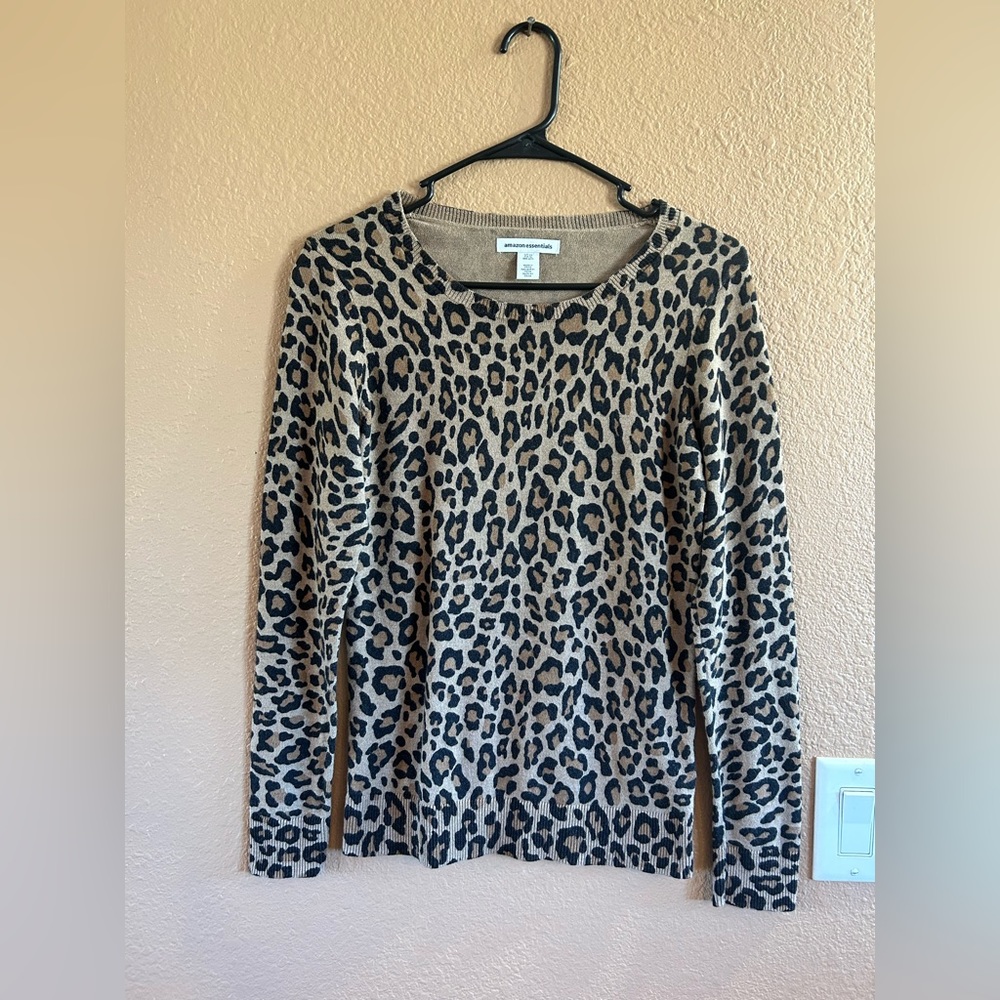 Cheetah print long sleeve shirt
